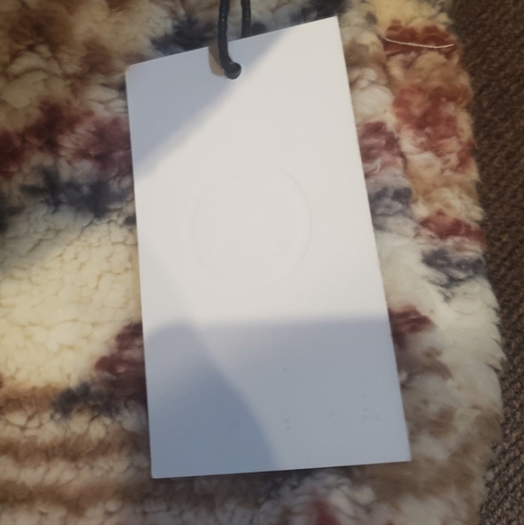 Aztec Sherpa Top-NWT - Picture 7 of 7